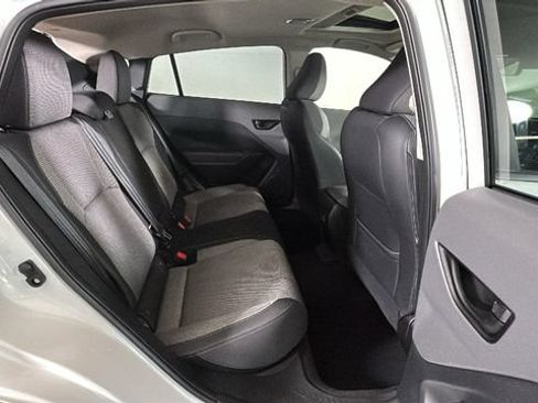 Used 2024 Subaru Crosstrek 2.0i Premium AWD/4WD image 30
