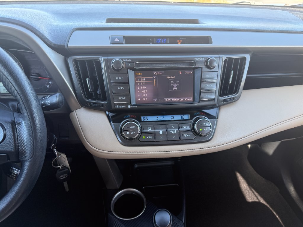 Used 2014 Toyota RAV4 XLE FWD image 16