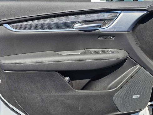 New 2026 Cadillac XT5 Sportv w/ LPO, Floor Liner Package AWD/4WD image 11