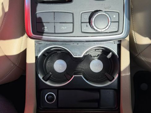 Used 2013 Mercedes-Benz GL 450 4MATIC image 23