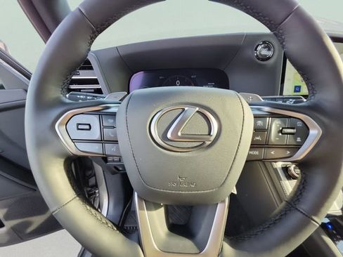 Used 2025 Lexus GX 550 550 Overtrail image 34