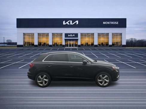 Used 2022 Audi Q3 2.0T Premium AWD/4WD image 4