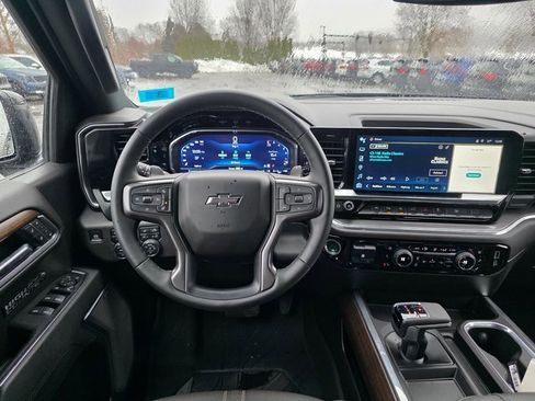 Used 2025 Chevrolet Silverado 1500 High Country w/ Midnight Edition image 19