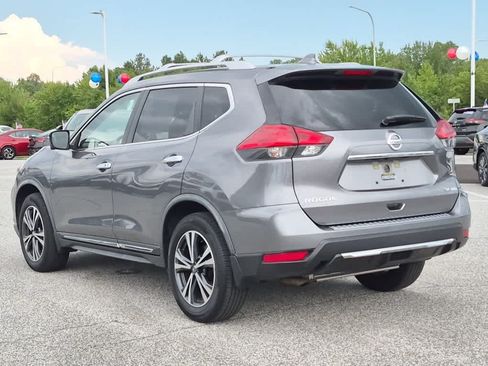 Used 2017 Nissan Rogue SL w/ SL Premium Package AWD/4WD image 4