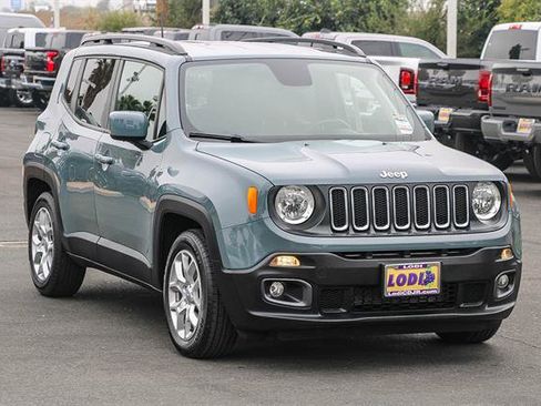 Used 2018 Jeep Renegade Latitude image 5