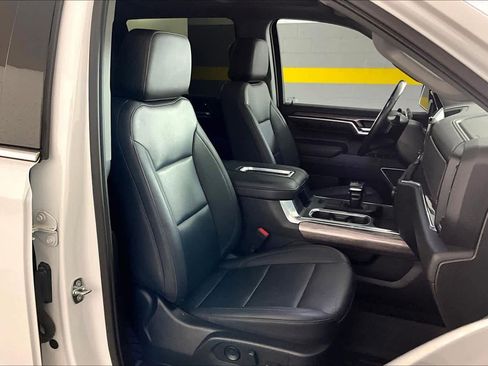 Certified 2022 Chevrolet Silverado 1500 LTZ w/ LTZ Premium Texas Edition RWD image 9