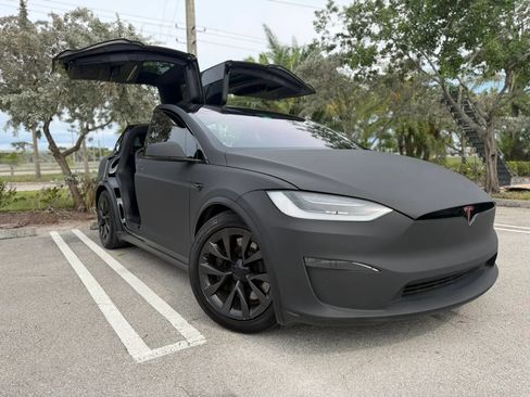 Used 2022 Tesla Model X AWD/4WD image 1