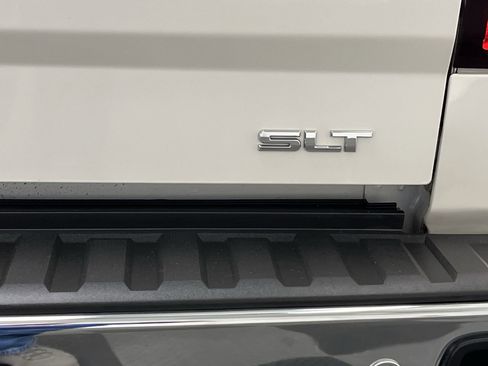 Used 2015 GMC Sierra 1500 SLT w/ SLT Crew Cab Value Package AWD/4WD image 34