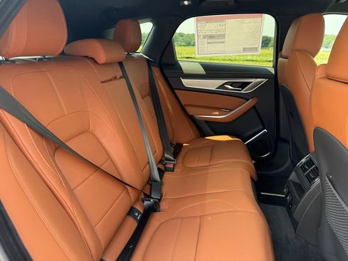New 2026 Jaguar F-PACE R-Dynamic S image 18