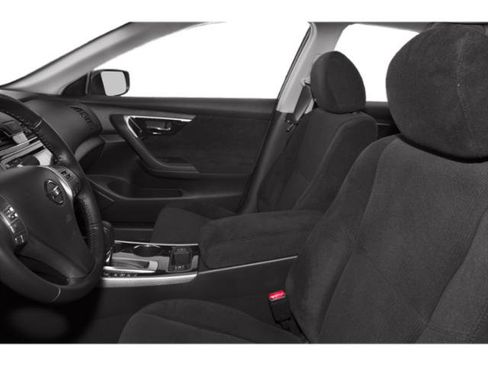 Used 2015 Nissan Altima 2.5 SV w/ Convenience Package image 8