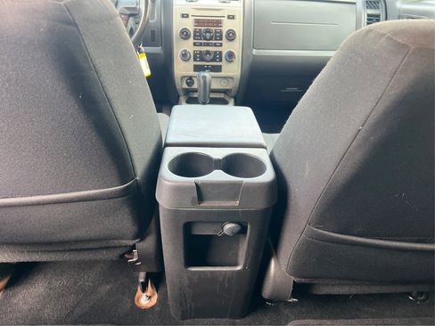 Used 2010 Ford Escape XLT image 18