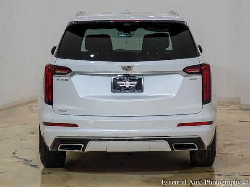 Used 2023 Cadillac XT6 Premium Luxury w/ Platinum Package AWD/4WD image 7