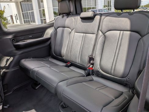 New 2026 Jeep Grand Wagoneer Limited AWD/4WD image 19