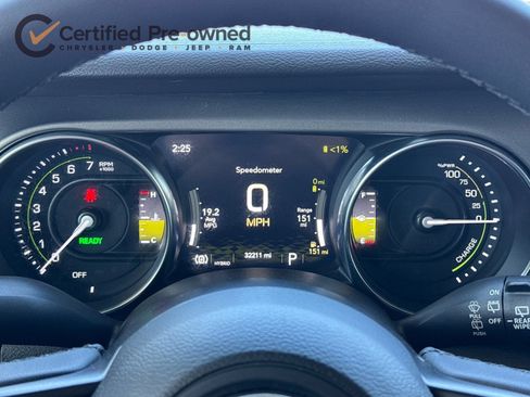 Used 2023 Jeep Wrangler Unlimited AWD/4WD image 25