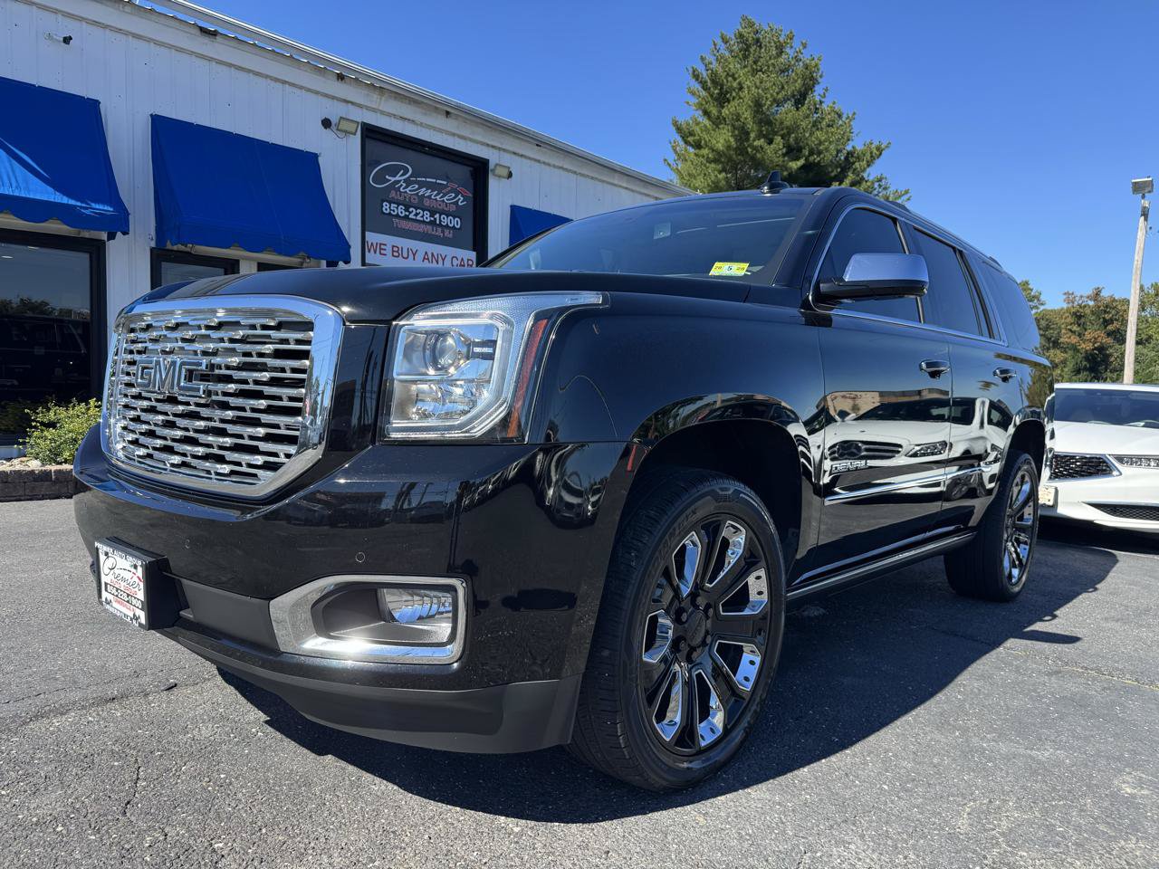 Used 2019 GMC Yukon Denali w/ Denali Ultimate Package AWD/4WD image 1