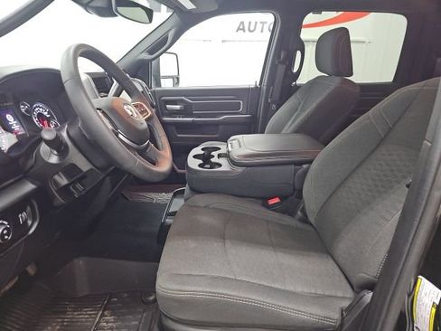 Used 2025 RAM 3500 Big Horn image 21