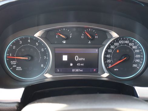 Used 2020 Chevrolet Traverse RS image 2