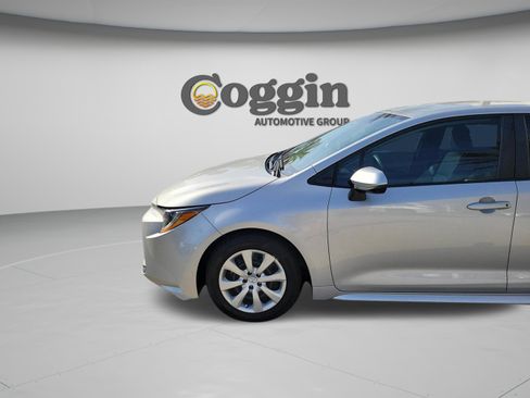 Used 2023 Toyota Corolla LE FWD image 29
