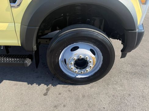 Used 2019 Ford F550 2WD Regular Cab Super Duty image 11