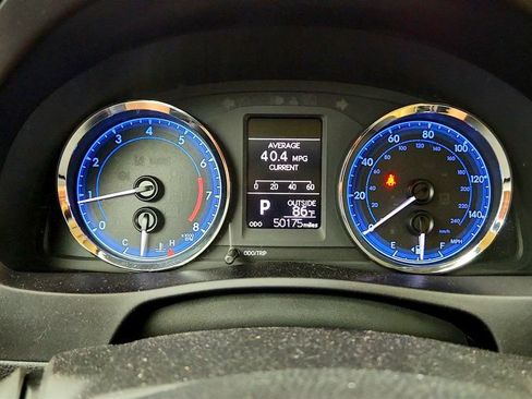 Used 2019 Toyota Corolla LE w/ LE Premium Package w/Moonroof FWD image 16