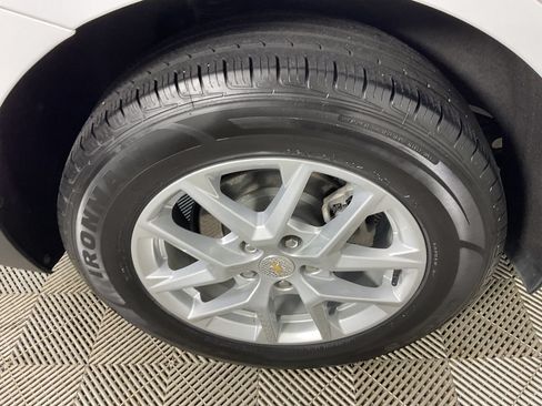 Used 2023 Chevrolet Equinox LT AWD/4WD image 10