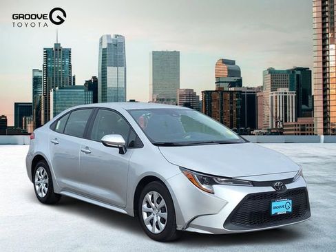 Used 2022 Toyota Corolla LE w/ Carpet Mat Package (TMS) image 8