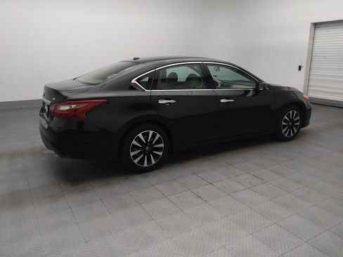 Used 2018 Nissan Altima 2.5 SV FWD image 10