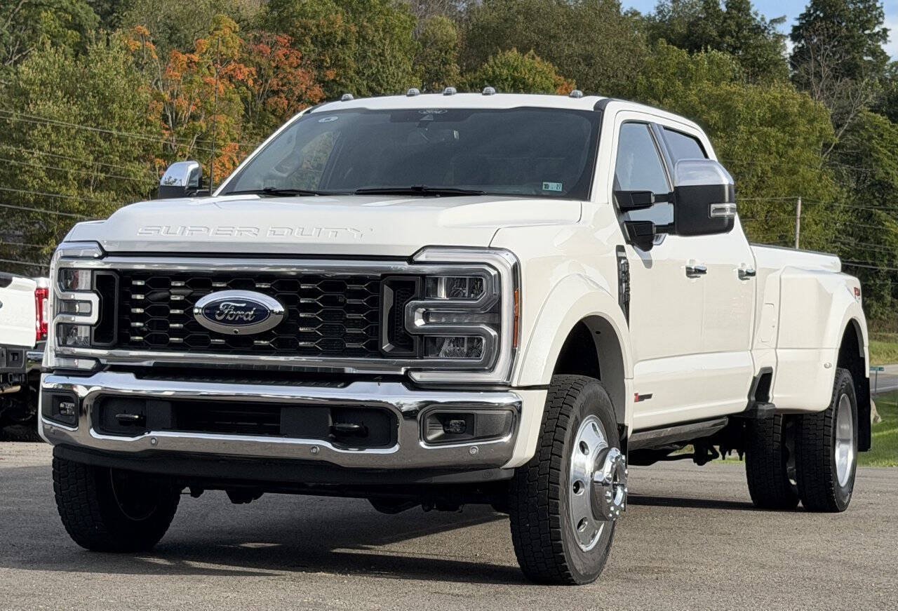 Used 2025 Ford F450 King Ranch w/ Chrome Package AWD/4WD image 1