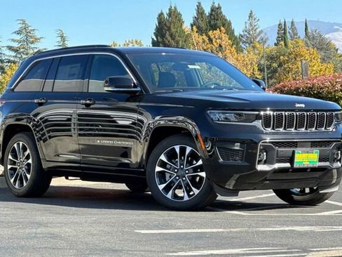 New 2025 Jeep Grand Cherokee Overland image 2