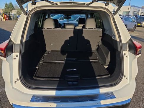 New 2026 Nissan Rogue Platinum w/ Platinum Premium Package image 15