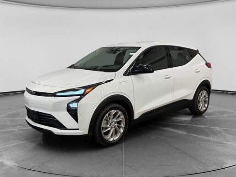 Used 2027 Chevrolet Bolt LT w/ Comfort Package FWD image 1