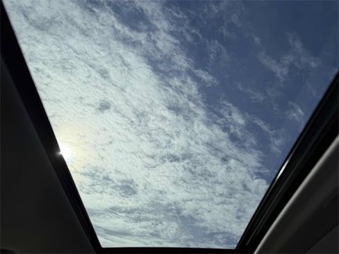 Used 2024 Kia Seltos EX image 6