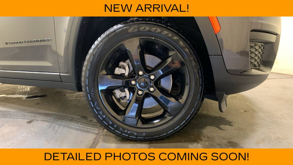 Used 2021 Jeep Grand Cherokee L Laredo AWD/4WD image 9