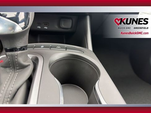 New 2026 Buick Envista Preferred w/ Convenience I Package image 32