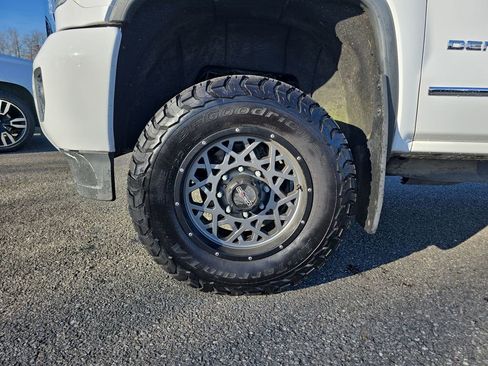 Used 2015 GMC Sierra 3500 Denali image 36