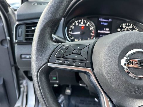 Used 2018 Nissan Rogue Sport S FWD image 46