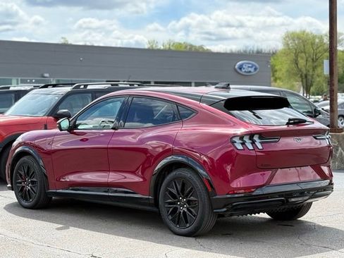Used 2025 Ford Mustang Mach-E Premium w/ Sport Appearance Package AWD/4WD image 45