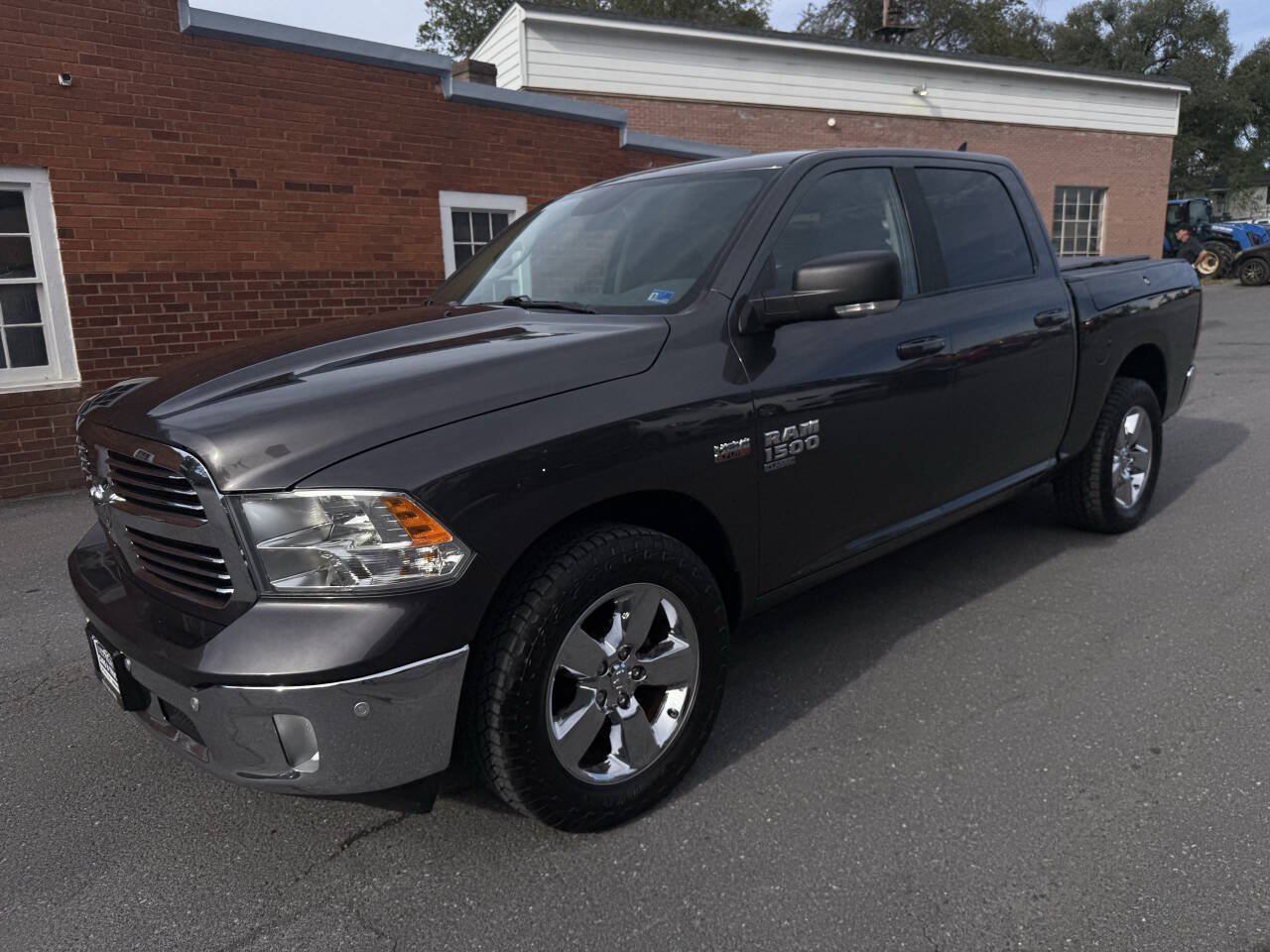Used 2019 RAM 1500 Big Horn w/ Rambox Value Package AWD/4WD image 2