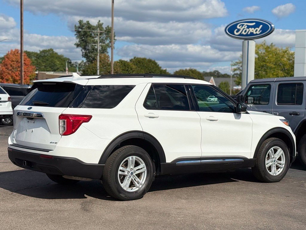 Used 2024 Ford Explorer XLT w/ Class IV Trailer Tow Package AWD/4WD image 31