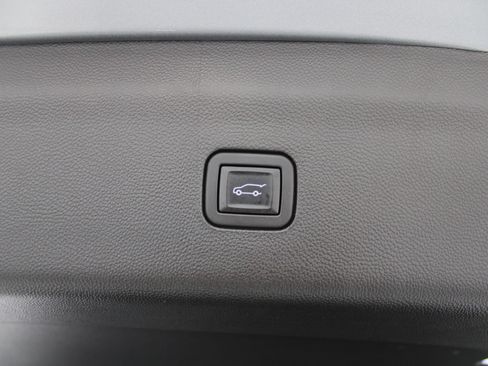 Used 2023 Buick Enclave Essence w/ Experience Buick Package AWD/4WD image 21