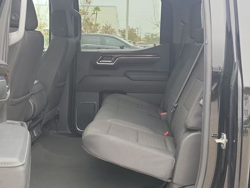 Used 2025 Chevrolet Silverado 1500 LT image 10