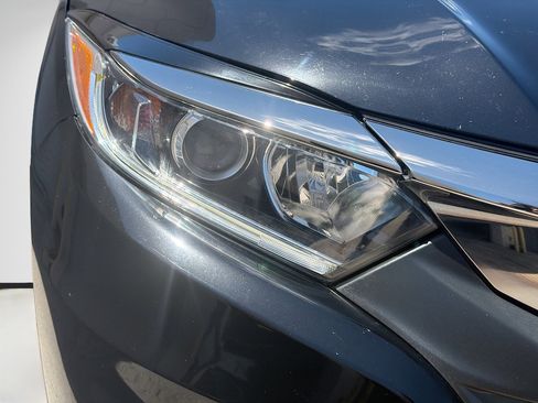 Certified 2020 Honda HR-V LX image 34