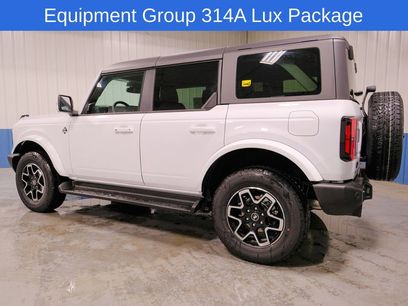 New 2025 Ford Bronco Outer Banks