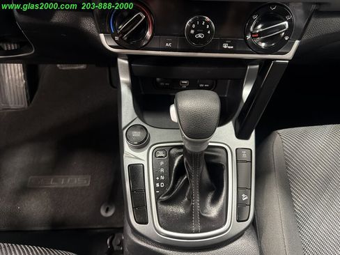 Used 2021 Kia Seltos LX AWD/4WD image 17