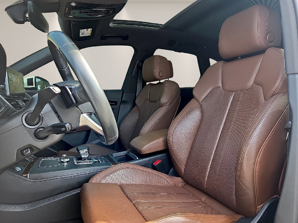 Used 2020 Audi Q5 Prestige w/ Prestige Package AWD/4WD image 14