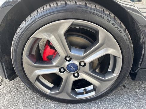 Used 2015 Ford Fiesta ST image 22