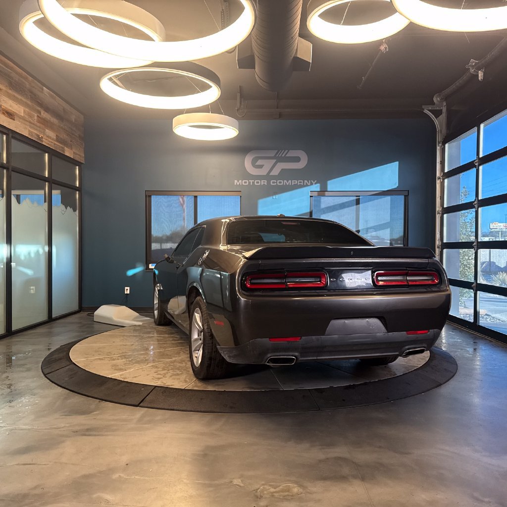 Used 2023 Dodge Challenger SXT RWD image 5