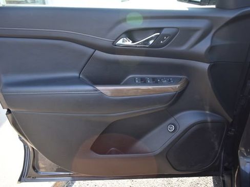 Used 2019 GMC Acadia SLE w/ Driver Alert Package I AWD/4WD image 17