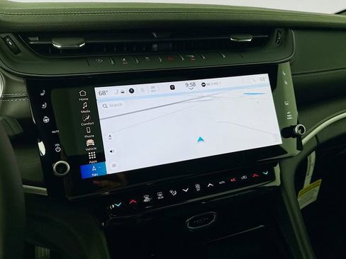 New 2026 Jeep Grand Cherokee Limited AWD/4WD image 13