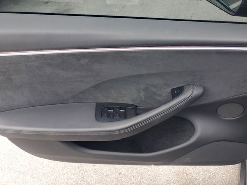 Used 2024 Tesla Model 3 Performance AWD/4WD image 18